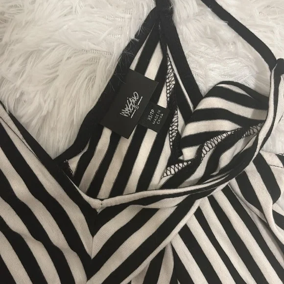 Black and White Maxi Dress, Vacation Dress - Picture 4 of 6